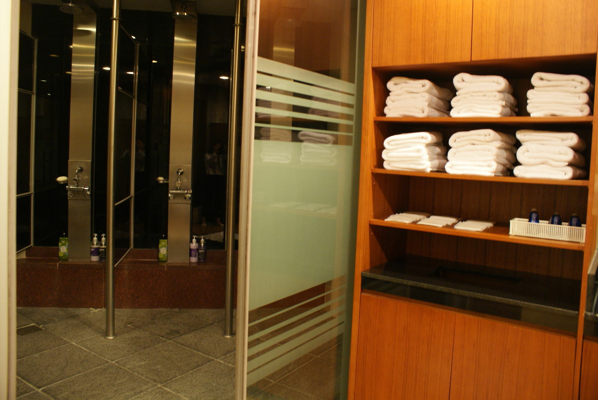 Ibis Ambassador Suwon Otel Dış mekan fotoğraf